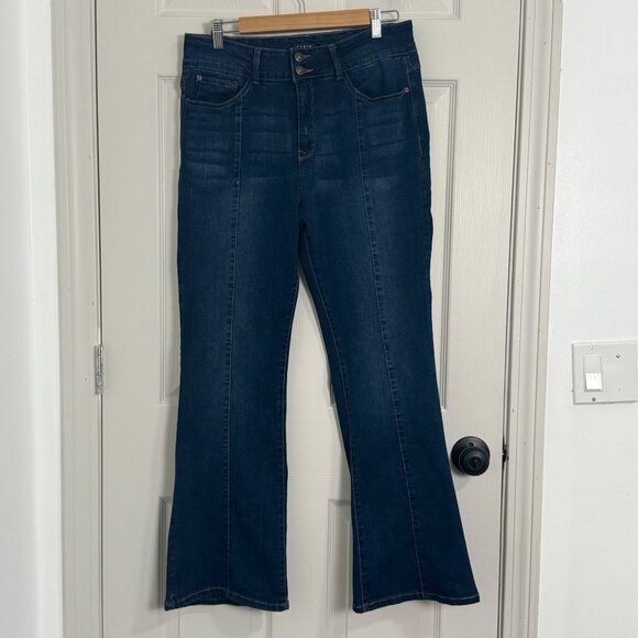 Curve Appeal Jeans Womens 14/32 Blue High Rise Flare Retro Boho Stretch Indie - Picture 1 of 15